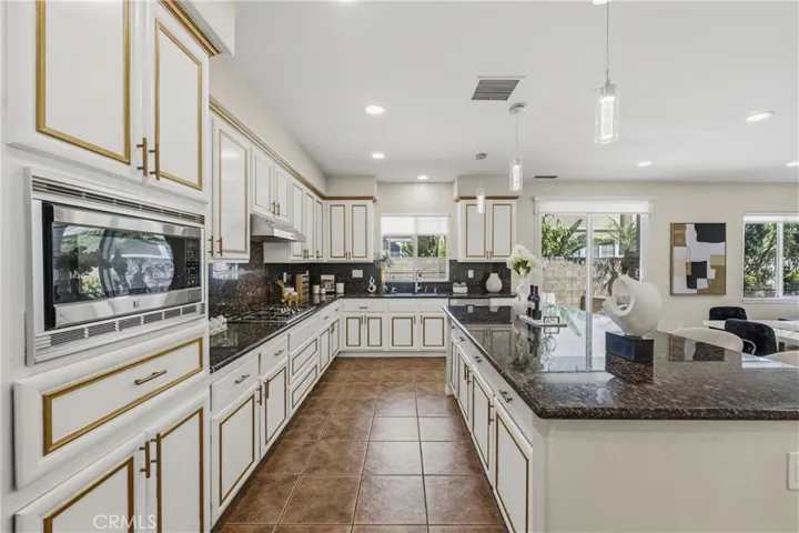 7391 Saintsbury, Rancho Cucamonga, California 91739