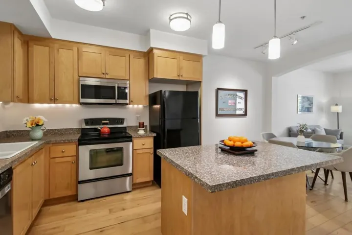 800 N 8th Street 101, San Jose, California 95112