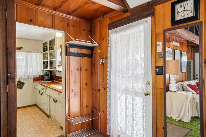 3-web-or-mls-Schaffer Dr-S1607-006
