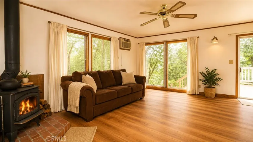 10780 Foothill, Loch Lomond, California 95461