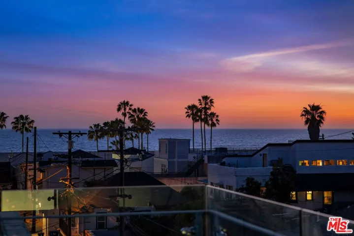 49 Brooks Avenue, Venice, California 90291