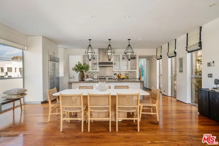 49 Brooks Avenue, Venice, California 90291