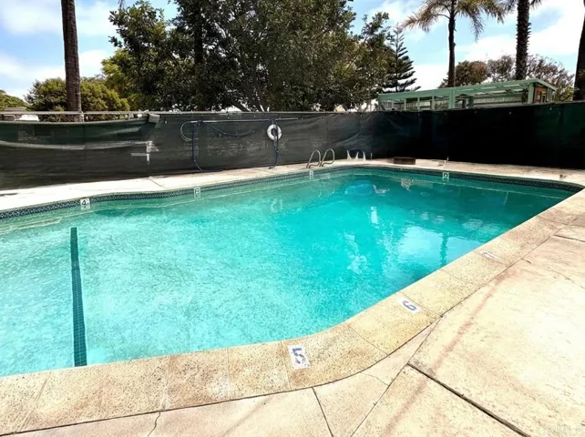 523 N Vulcan Avenue 3, Encinitas, California 92024