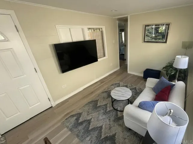 523 N Vulcan Avenue 3, Encinitas, California 92024