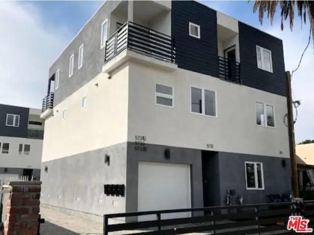 5733 1/2 Fulcher Avenue, North Hollywood, California 91601
