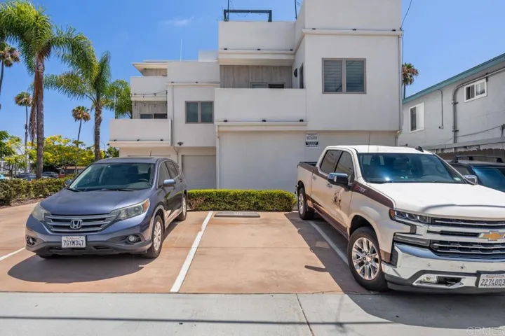 4410 Gresham, San Diego, California 92109