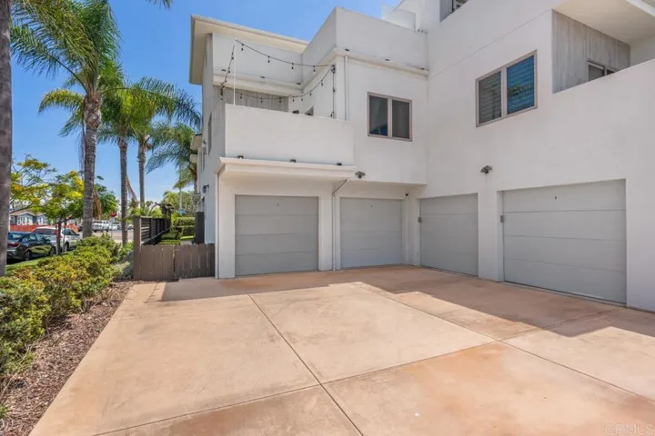 4410 Gresham, San Diego, California 92109