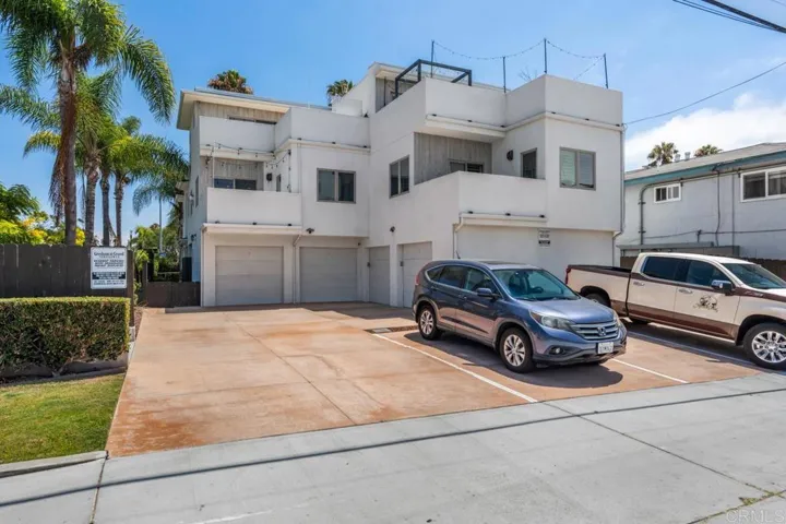 4410 Gresham, San Diego, California 92109