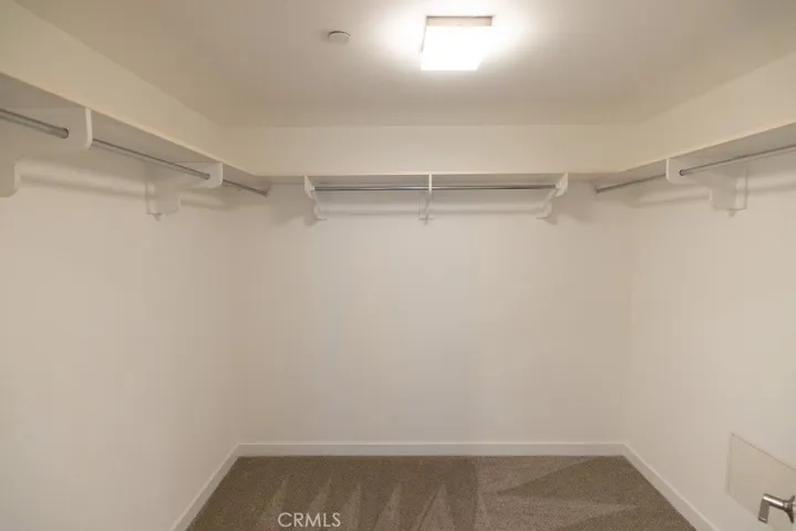 9 Macarthur 1605, Santa Ana, California 92707