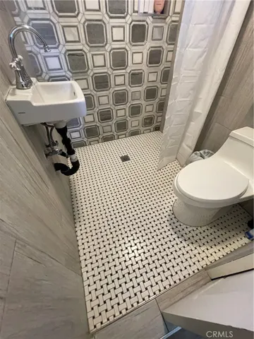 12637 Cometa, Los Angeles, California 91340