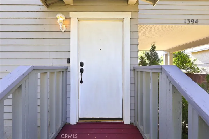 1394 N Raymond, Pasadena, California 91103