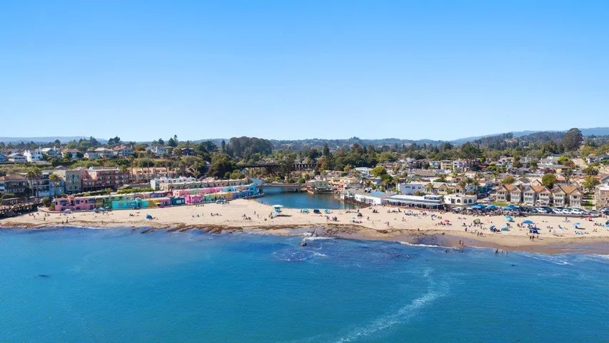 100 Oakland, Capitola, California 95010