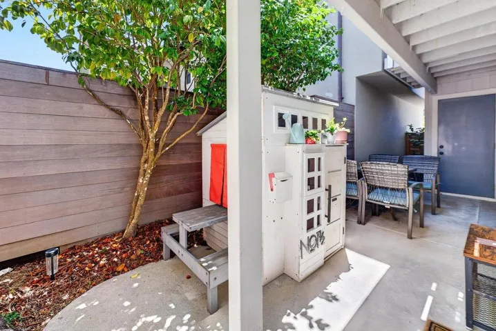 100 Oakland, Capitola, California 95010