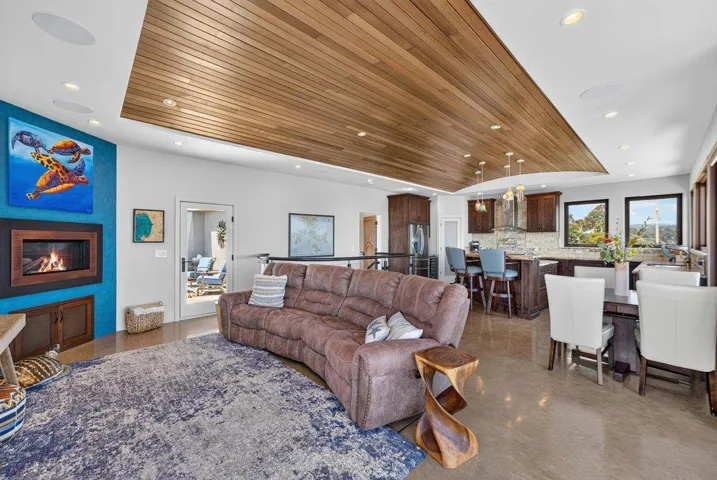 100 Oakland, Capitola, California 95010