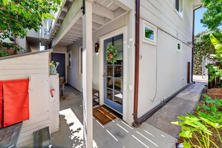 100 Oakland, Capitola, California 95010