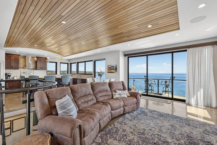 100 Oakland, Capitola, California 95010