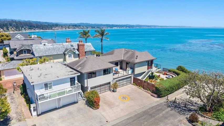 100 Oakland, Capitola, California 95010