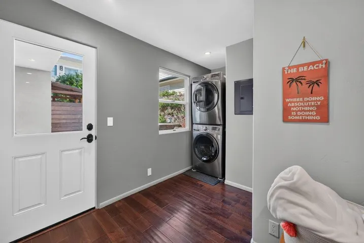100 Oakland, Capitola, California 95010
