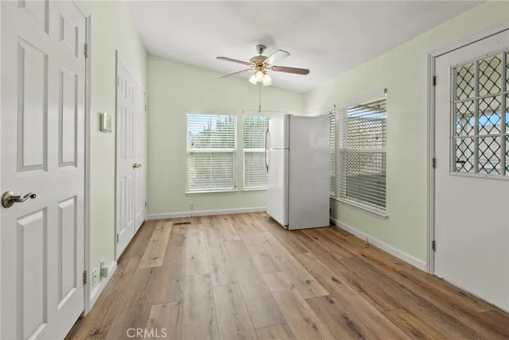 Breakfast nook area (frig is not included)