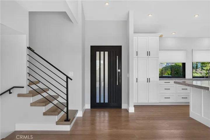 Let's go upstairs to the 3 bedrooms!