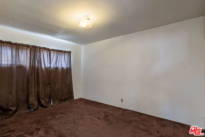 6124 S Victoria Avenue, Los Angeles, California 90043