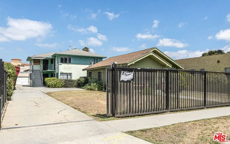6124 S Victoria Avenue, Los Angeles, California 90043