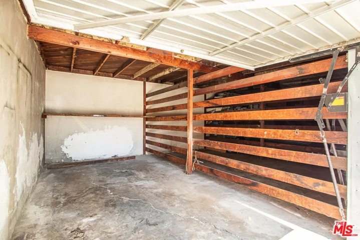 6124 S Victoria Avenue, Los Angeles, California 90043
