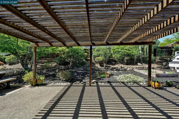 5706 Pepperridge Way, Concord, California 94521