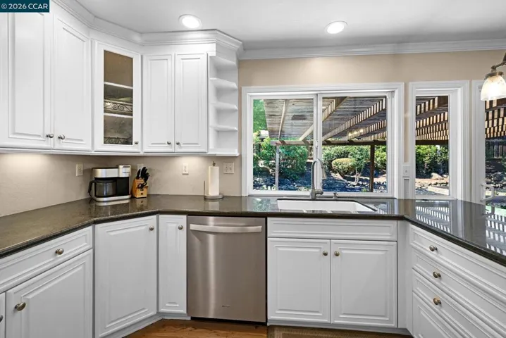 5706 Pepperridge Way, Concord, California 94521