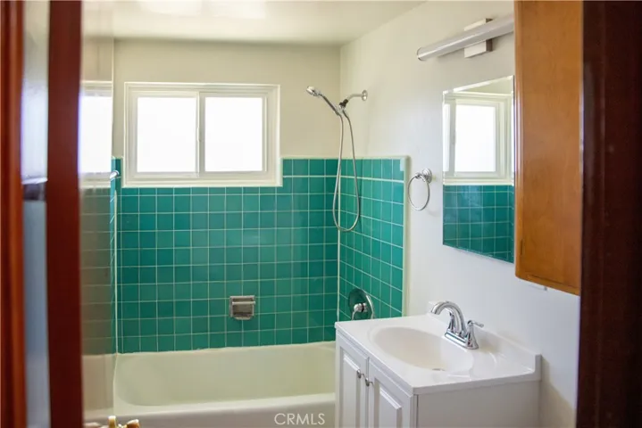 500 S 1st 502, Covina, California 91723