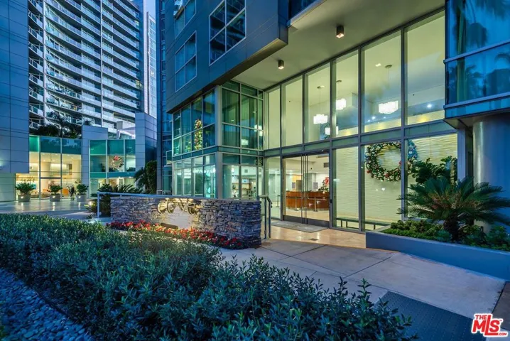 13650 Marina Pointe Drive 704, Marina Del Rey, California 90292