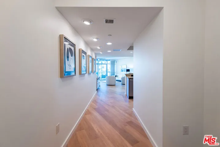 13650 Marina Pointe Drive 704, Marina Del Rey, California 90292