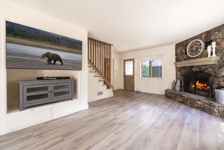 100 W Sherwood Boulevard, Big Bear, California 92314 — photo 4