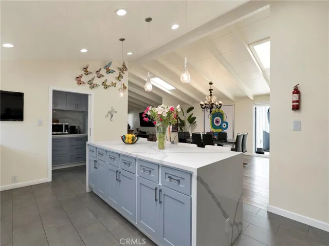 6213 Lubao, Woodland Hills, California 91367