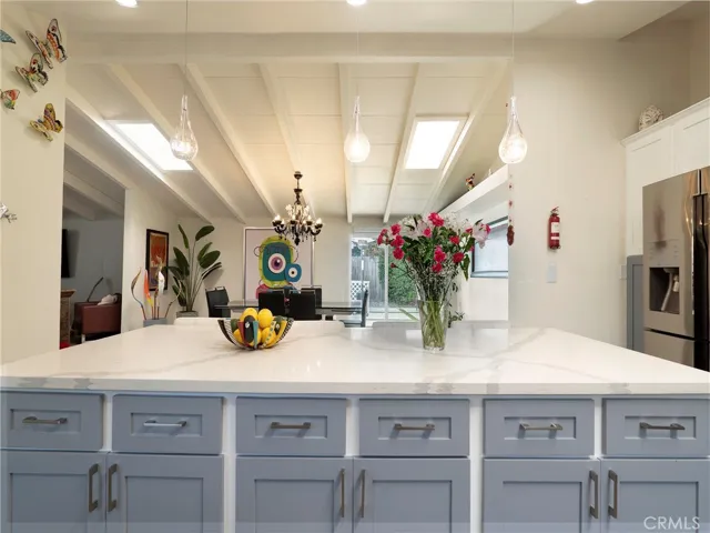 6213 Lubao, Woodland Hills, California 91367