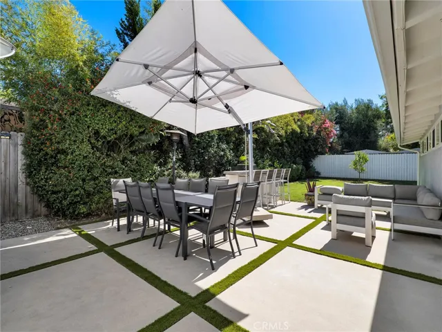 6213 Lubao, Woodland Hills, California 91367