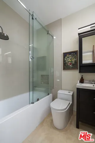 1810 Westmoreland Boulevard, Los Angeles, California 90006