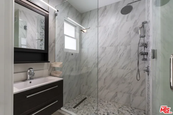 1810 Westmoreland Boulevard, Los Angeles, California 90006