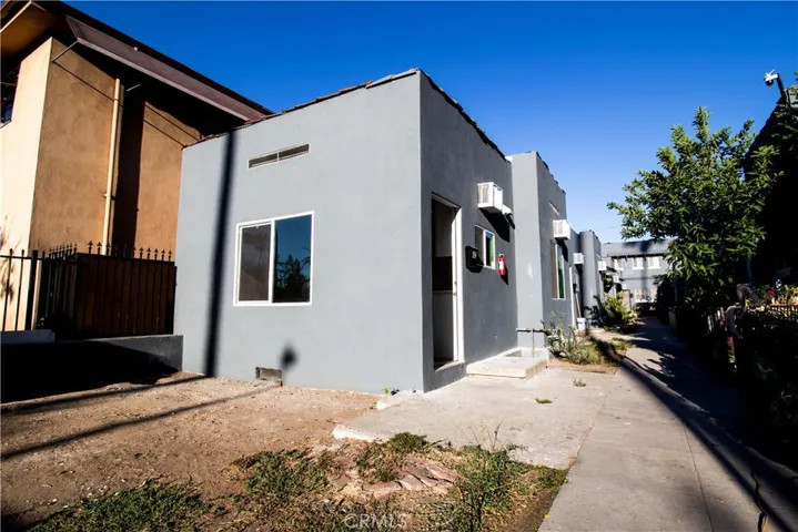 432 S St. Louis Street, Los Angeles, California 90006