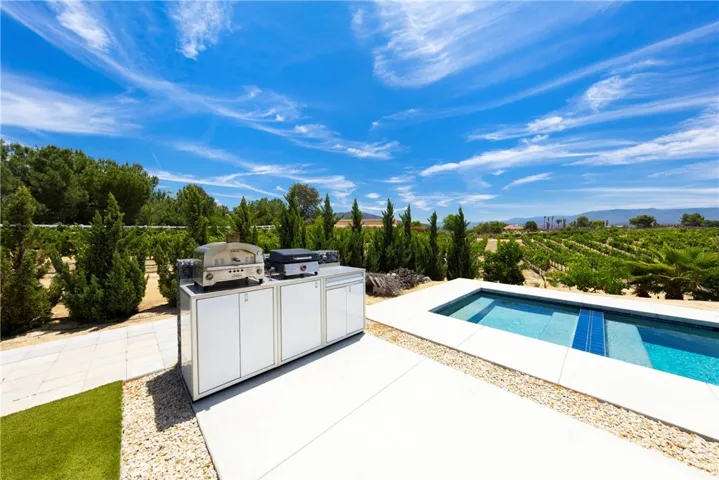 36453 Via El Pais Bonita, Temecula, California 92592
