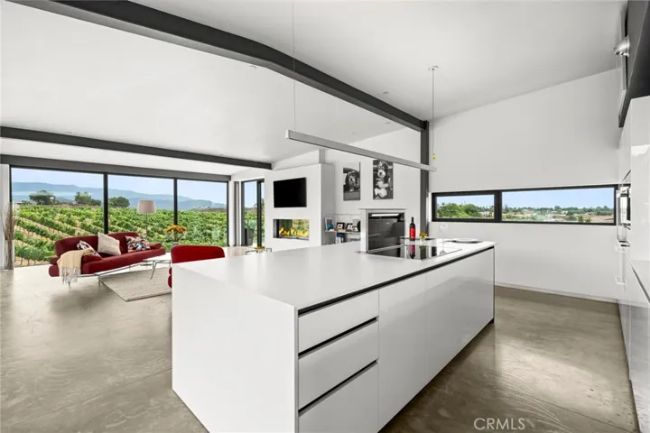 36453 Via El Pais Bonita, Temecula, California 92592