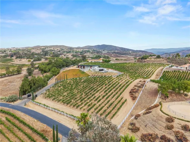 36453 Via El Pais Bonita, Temecula, California 92592