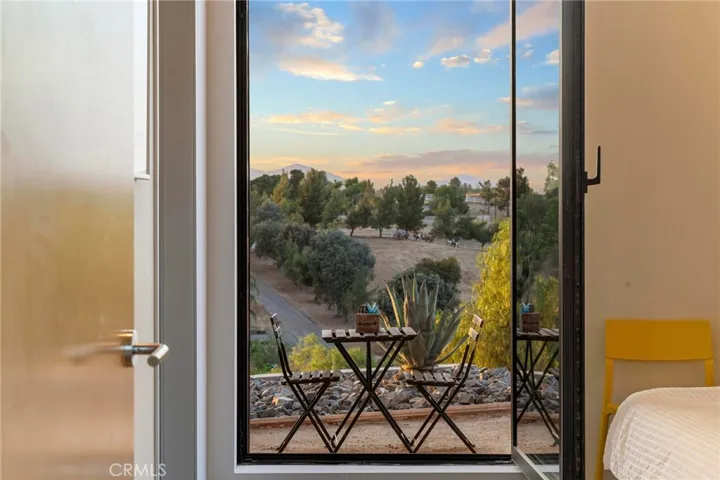36453 Via El Pais Bonita, Temecula, California 92592