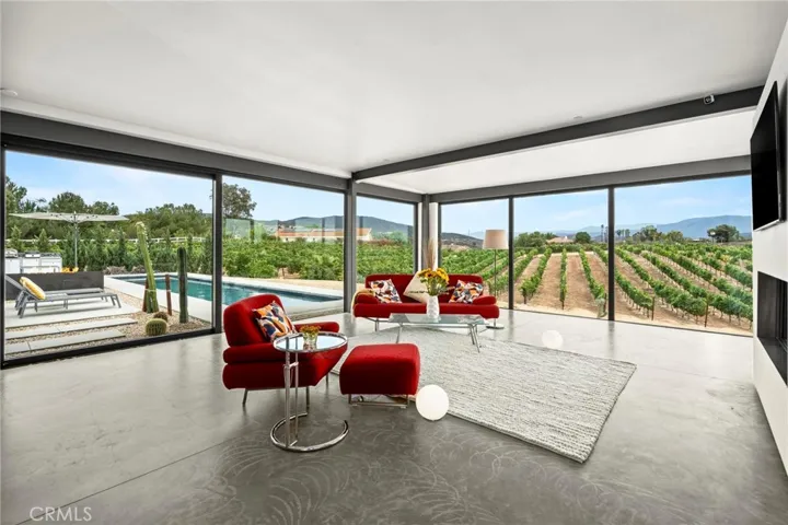 36453 Via El Pais Bonita, Temecula, California 92592