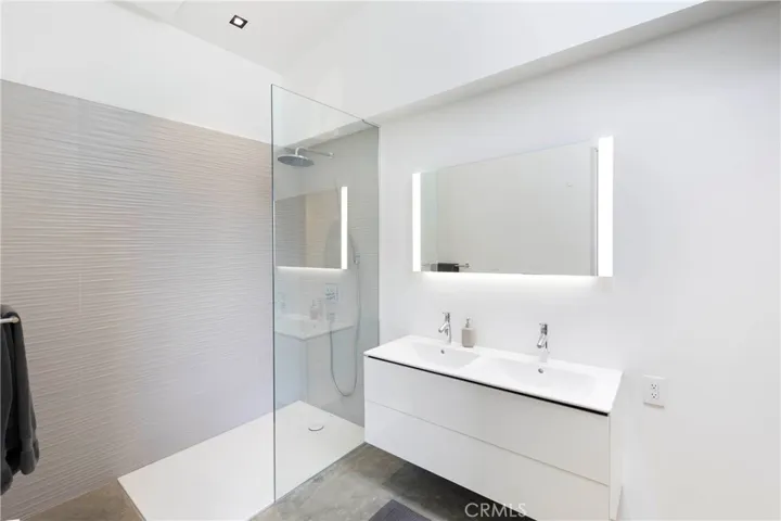 36453 Via El Pais Bonita, Temecula, California 92592