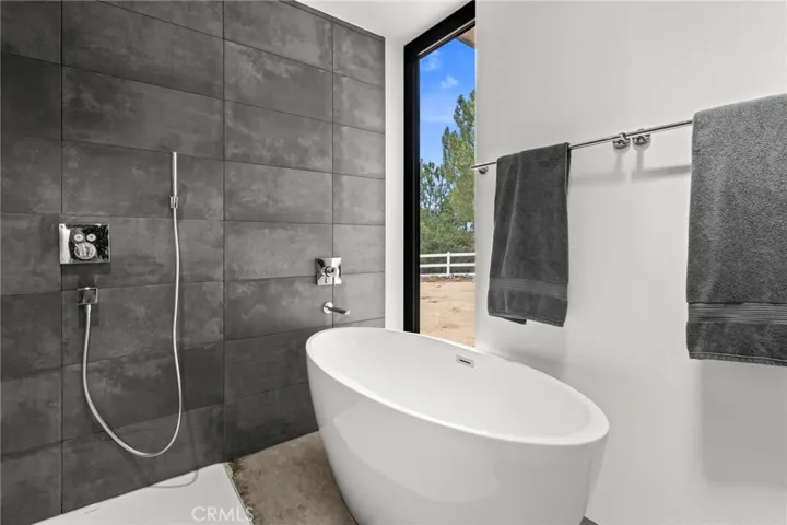 36453 Via El Pais Bonita, Temecula, California 92592