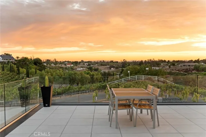 36453 Via El Pais Bonita, Temecula, California 92592