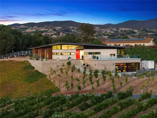 36453 Via El Pais Bonita, Temecula, California 92592