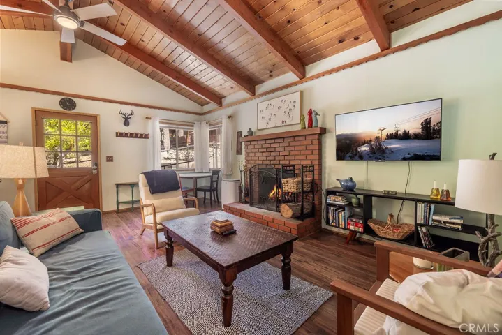 2383 Secret, Running Springs, California 92382