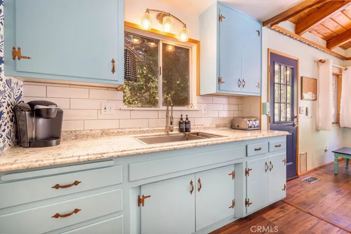 2383 Secret, Running Springs, California 92382